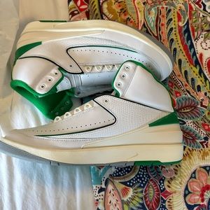 Jordan 2 Lucky Green 100% authentic with box